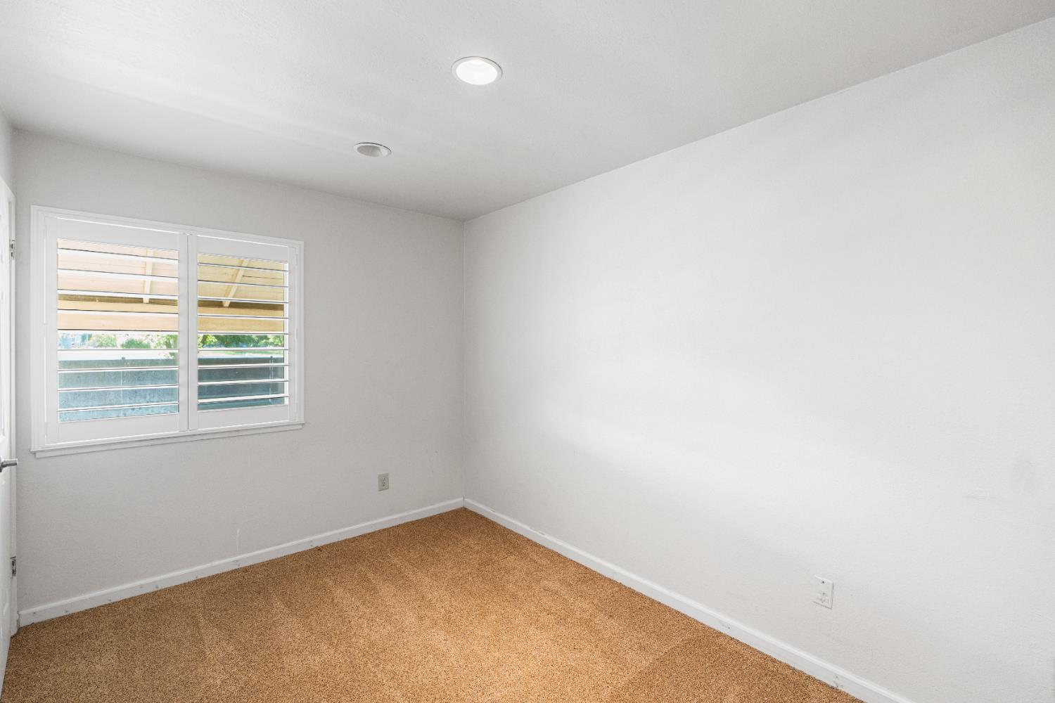 7644 El Reno Avenue Elverta, CA 95626 - Photo 25 of 32