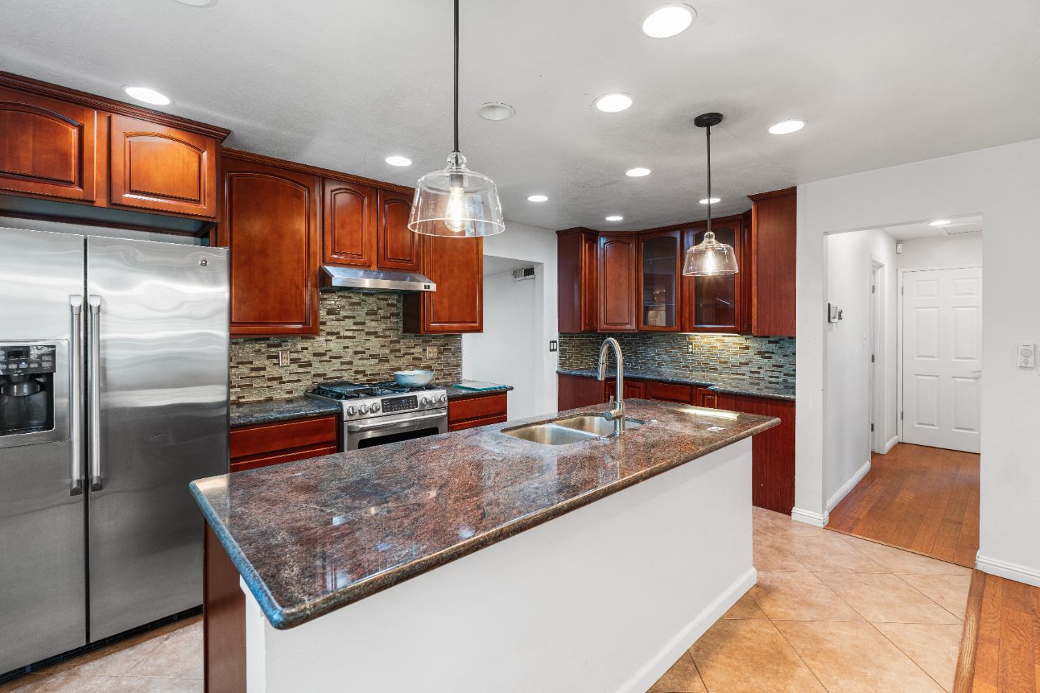 7644 El Reno Avenue Elverta, CA 95626 - Photo 8 of 32