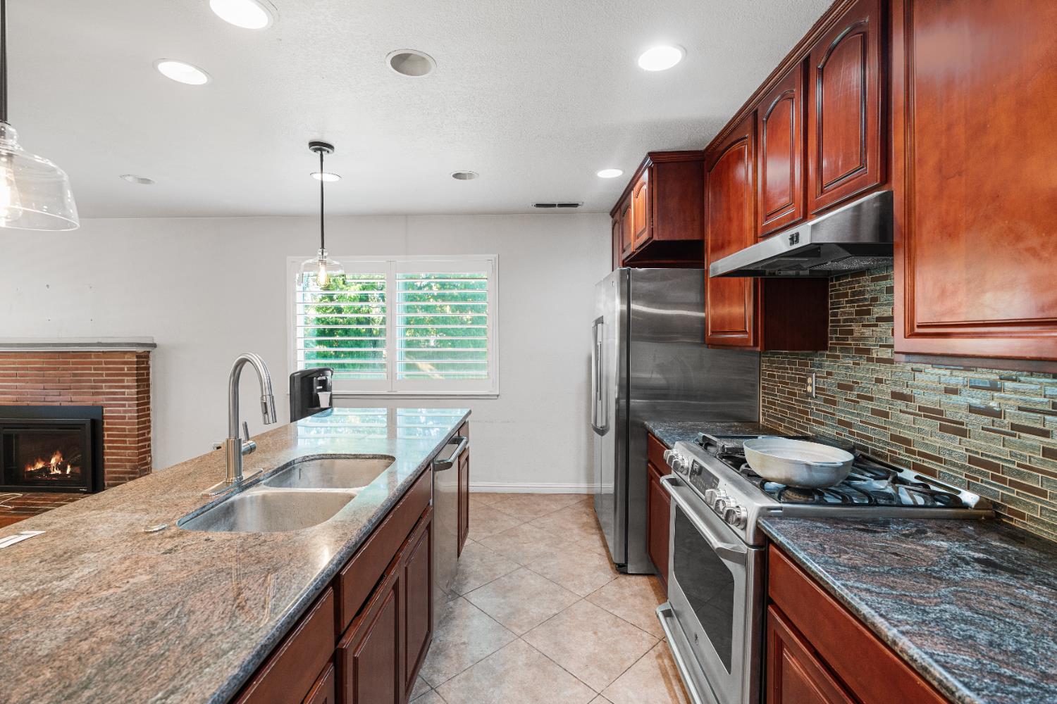 7644 El Reno Avenue Elverta, CA 95626 - Photo 9 of 32