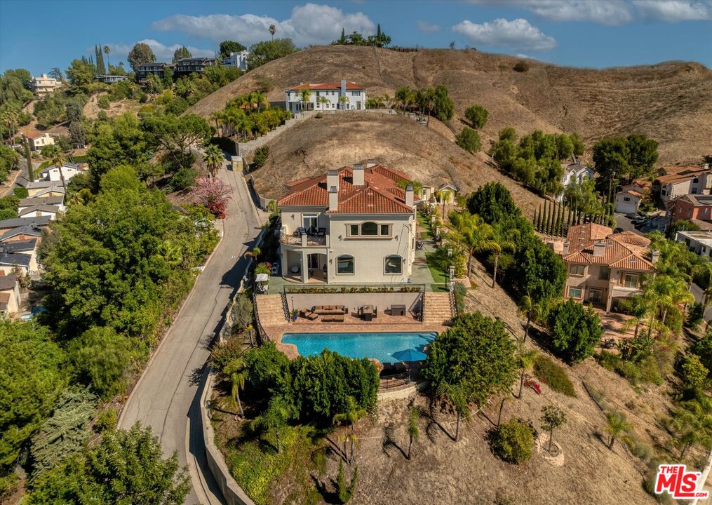 22470 Sueno Road Woodland Hills, CA 91364 - Photo 2 of 18 an aerial view of a house