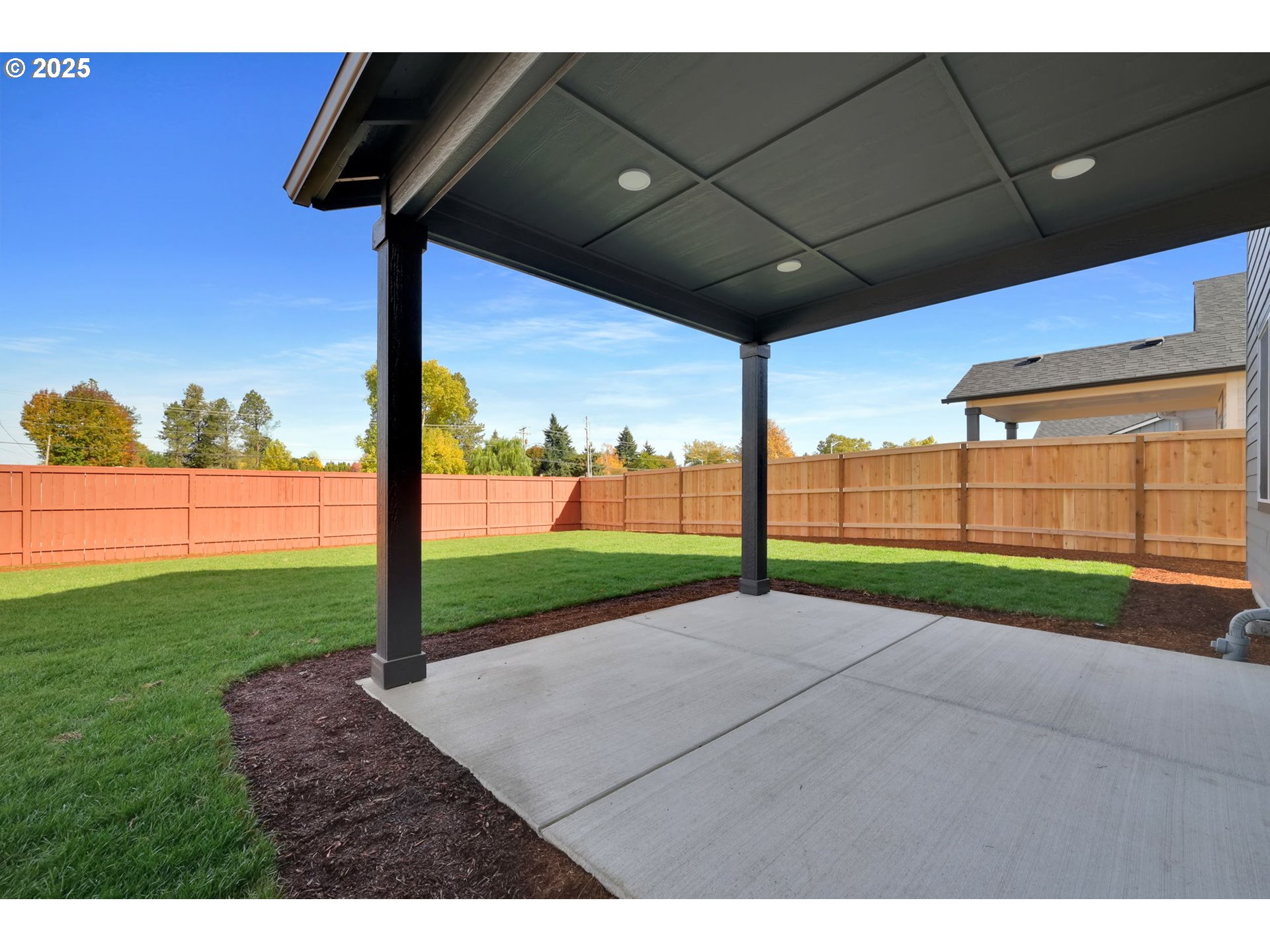 5653 Magnificence Way Eugene, OR 97402 - Photo 39 of 44 a view of a backyard