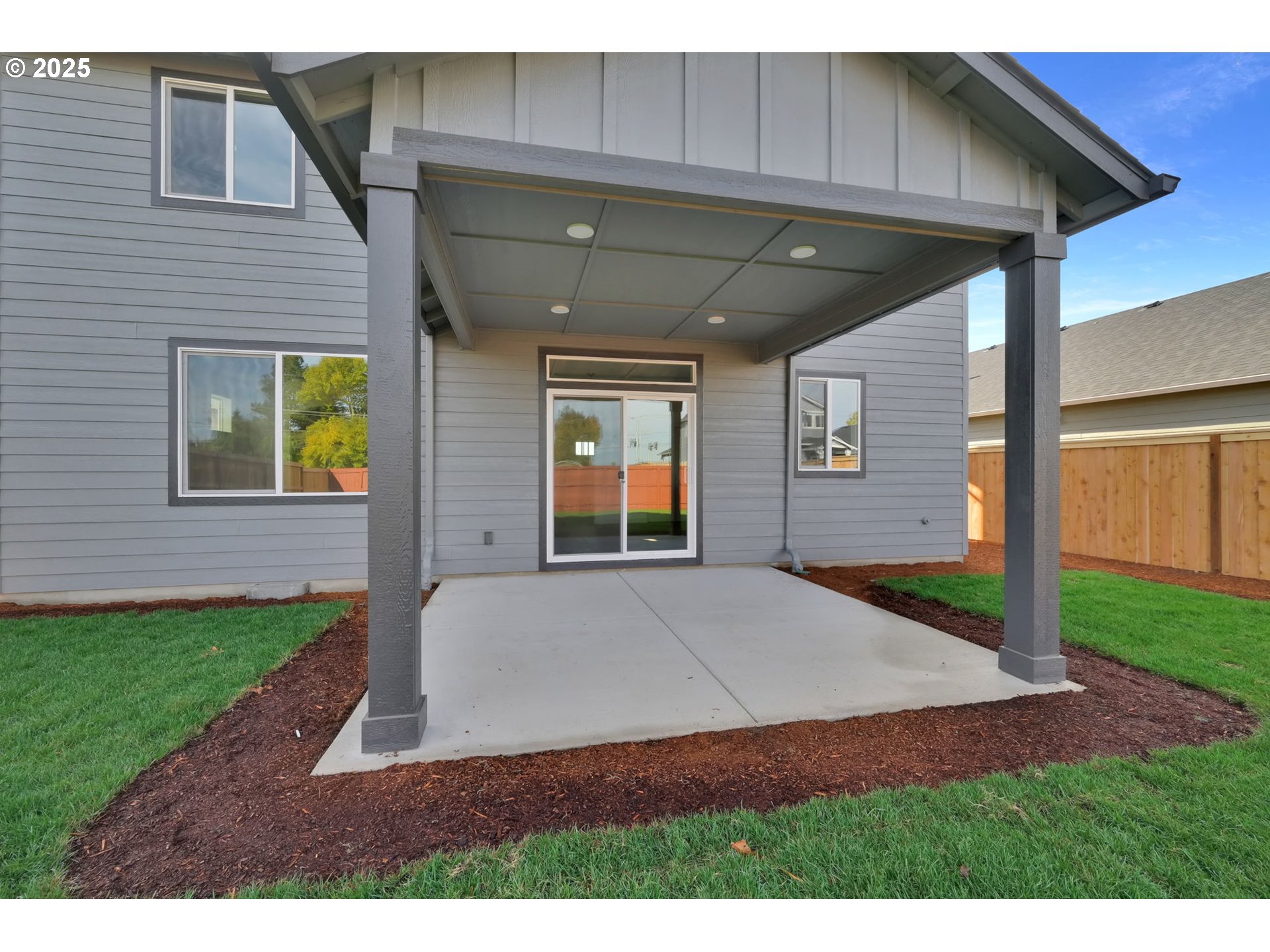 5653 Magnificence Way Eugene, OR 97402 - Photo 42 of 44 a view of outdoor space and yard
