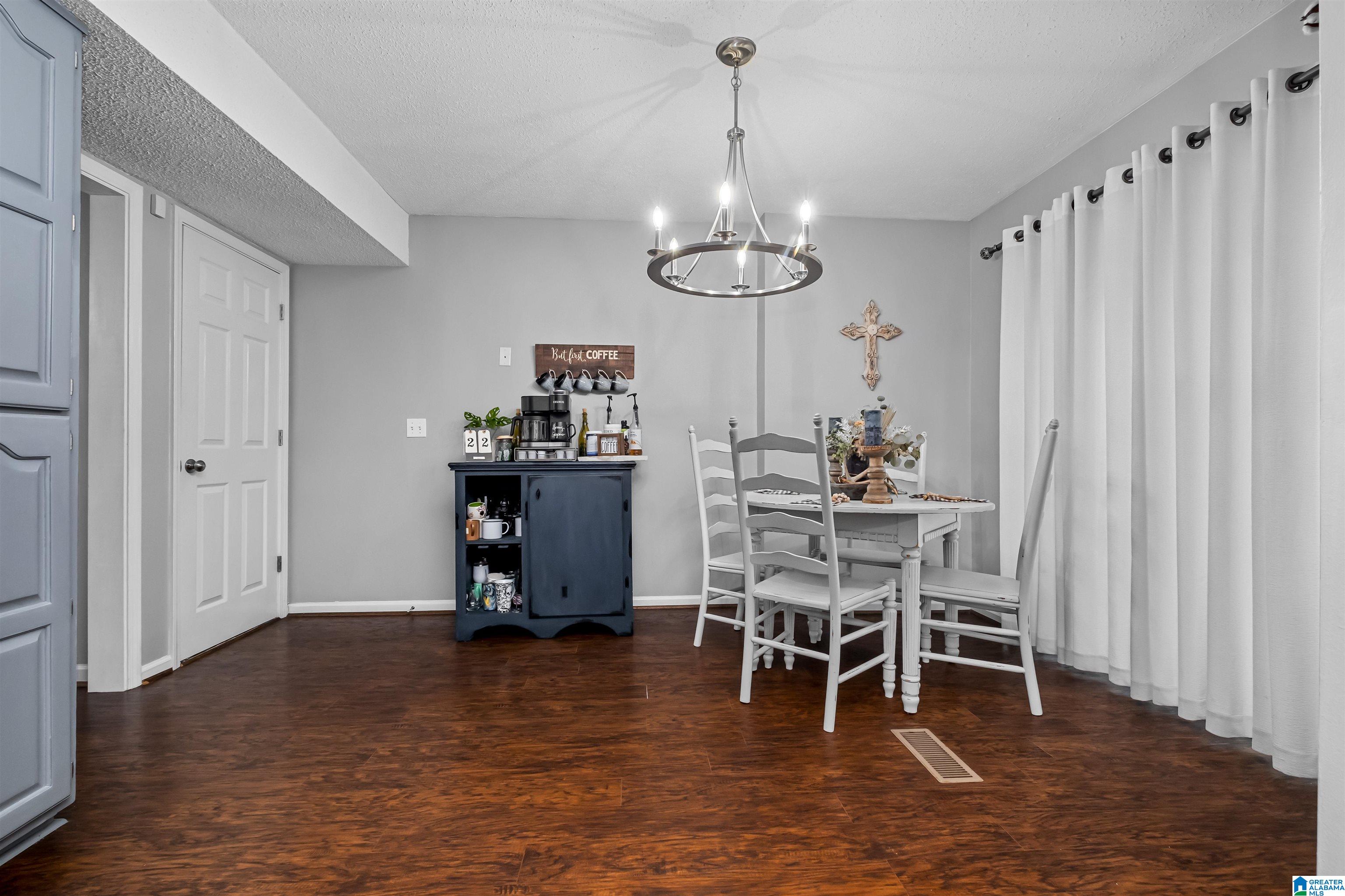 190 Lisa Lane Springville, AL 35146 - Photo 8 of 26