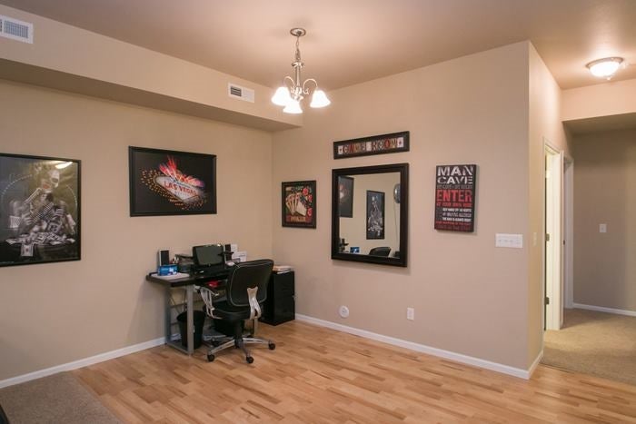 251 Vine Street, Unit 116 Riverside, IA 52327 - Photo 5 of 10 Gallery Image 5