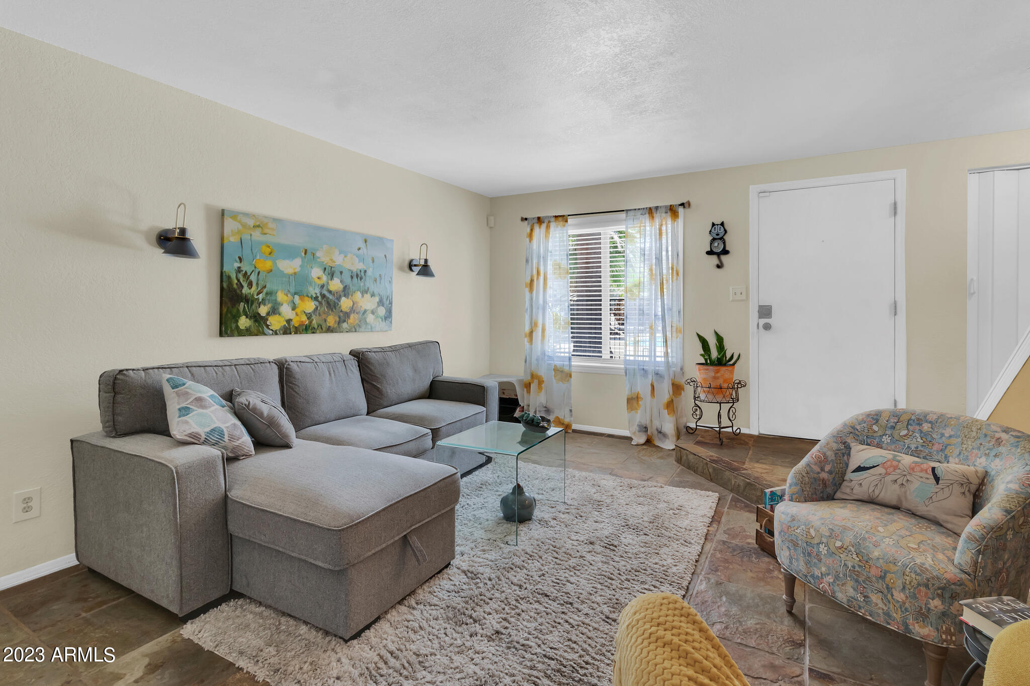 1402 East Osborn Road, Unit 10 Phoenix, AZ 85014 - Photo 3 of 29 1402 E Osborn Rd-2