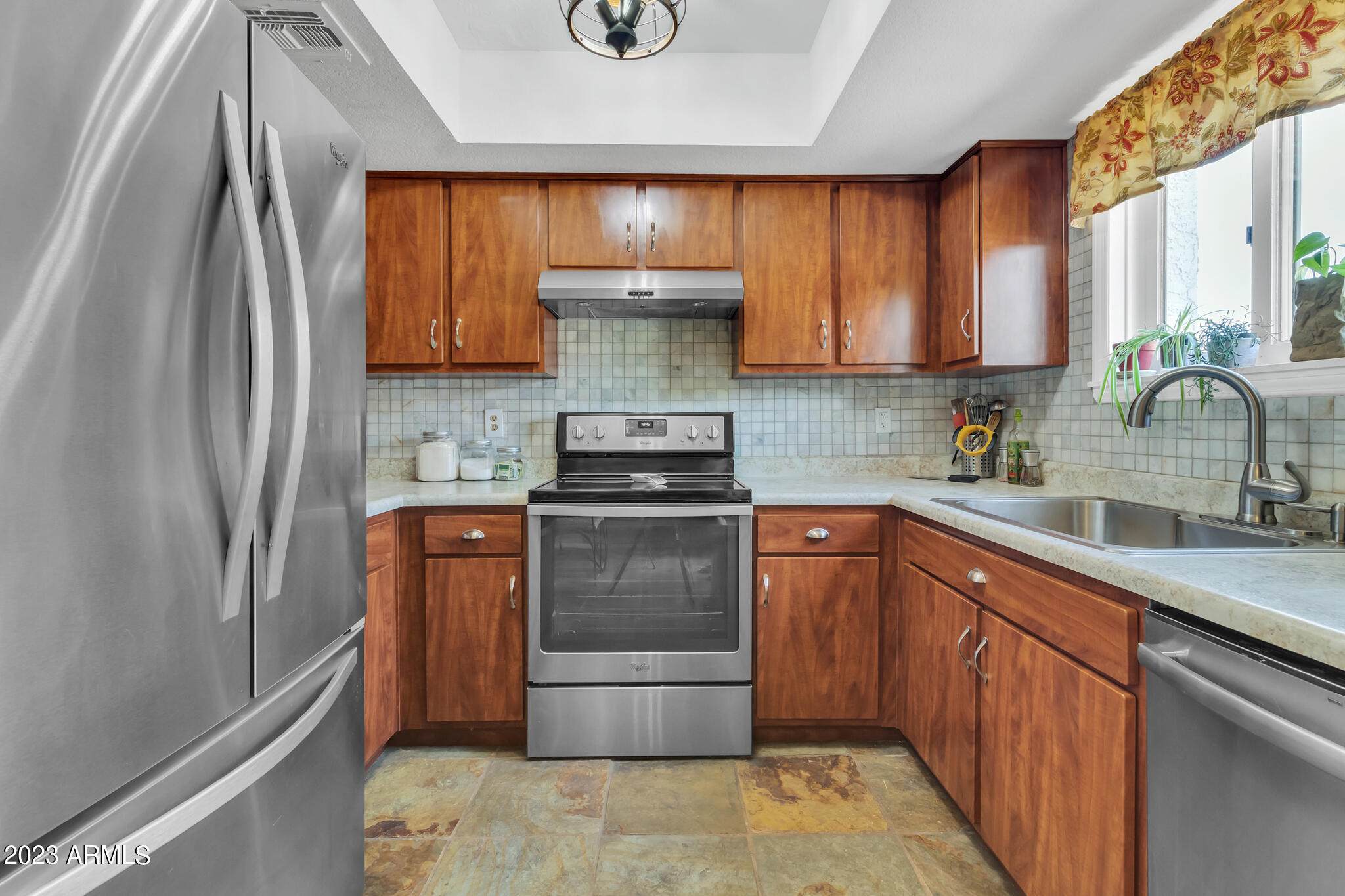 1402 East Osborn Road, Unit 10 Phoenix, AZ 85014 - Photo 7 of 29 1402 E Osborn Rd-6