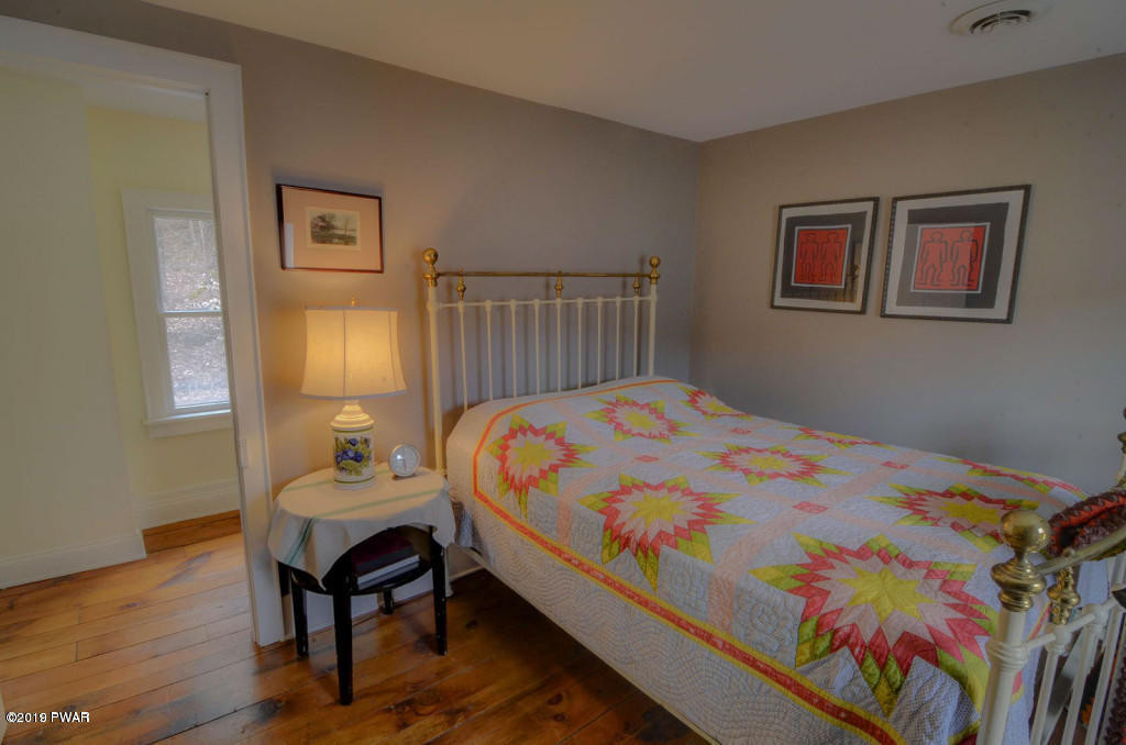 1922 Pine Mill Road Equinunk, PA 18417 - Photo 13 of 20 44498096-0498-484A-9E4C-6BBADB011122