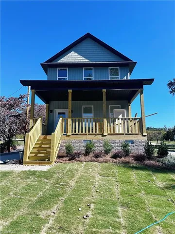 $625,000 | 507 Lake Drive, Unit 8, Lexington, NC 27292