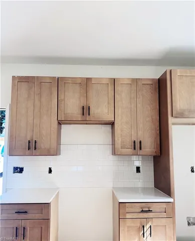 $625,000 | 507 Lake Drive, Unit 8, Lexington, NC 27292