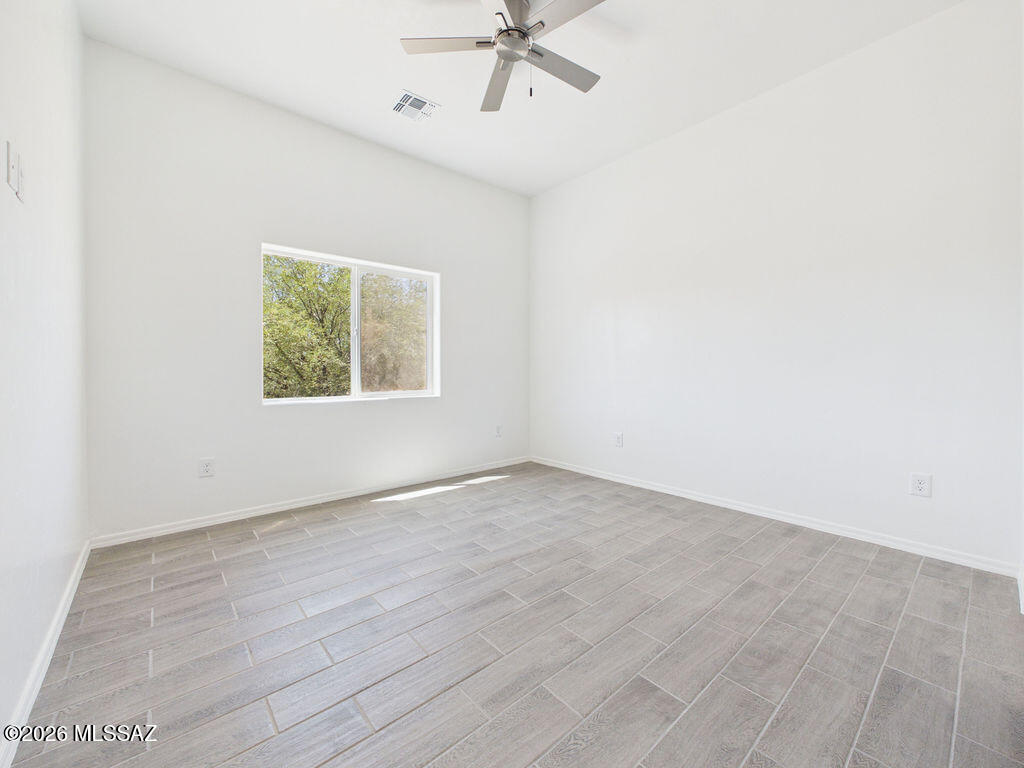 1731 Circulo Bahia Rio Rico, AZ 85648 - Photo 12 of 23 CAM06457G6-PR0031-STILL015