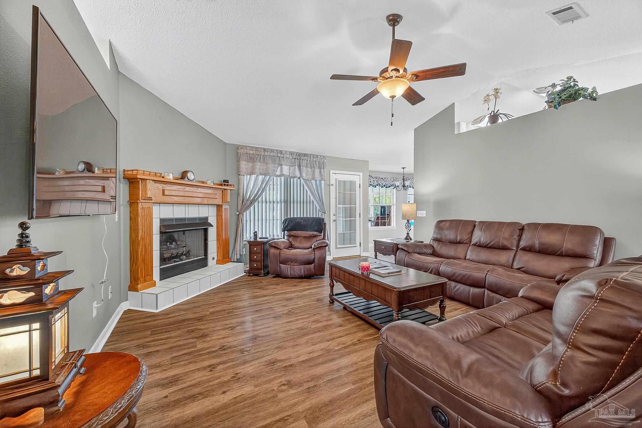 7041 Woodside Road Pensacola, FL 32526 - Photo 10 of 56 Gallery Image 10