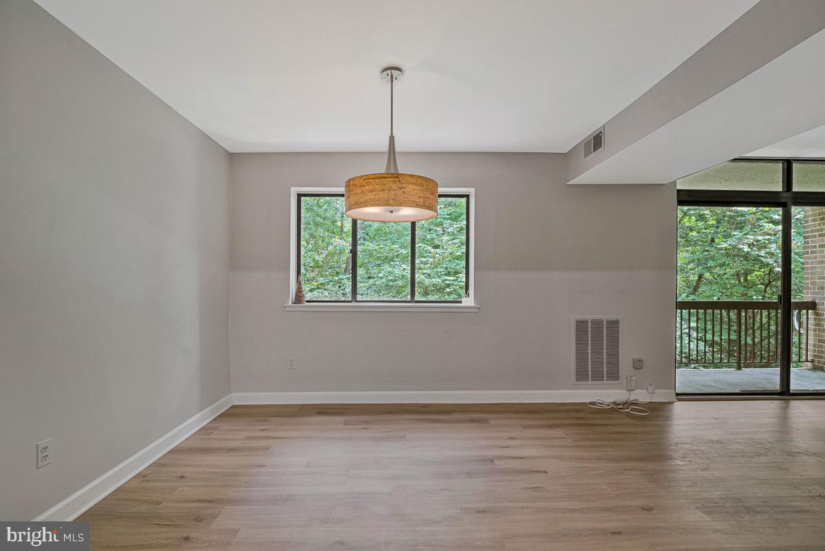 1663 Parkcrest Circle, Unit 200 Reston, VA 20190 - Photo 13 of 30