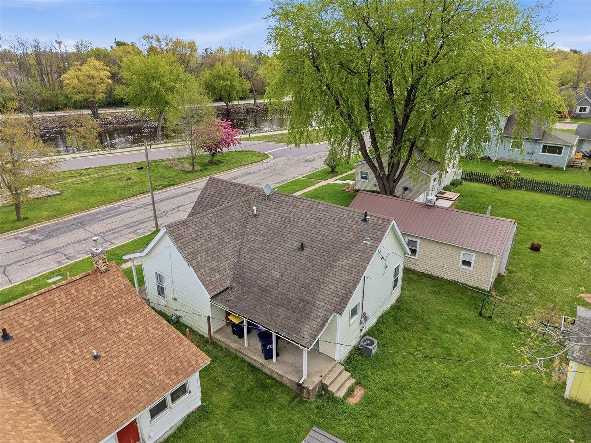 806 Mansion Street Mauston, WI 53948 - Photo 33 of 40