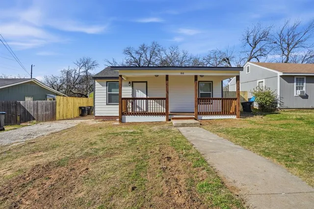 $220,000 | 816 Bradley Street, Fort Worth, TX 76103