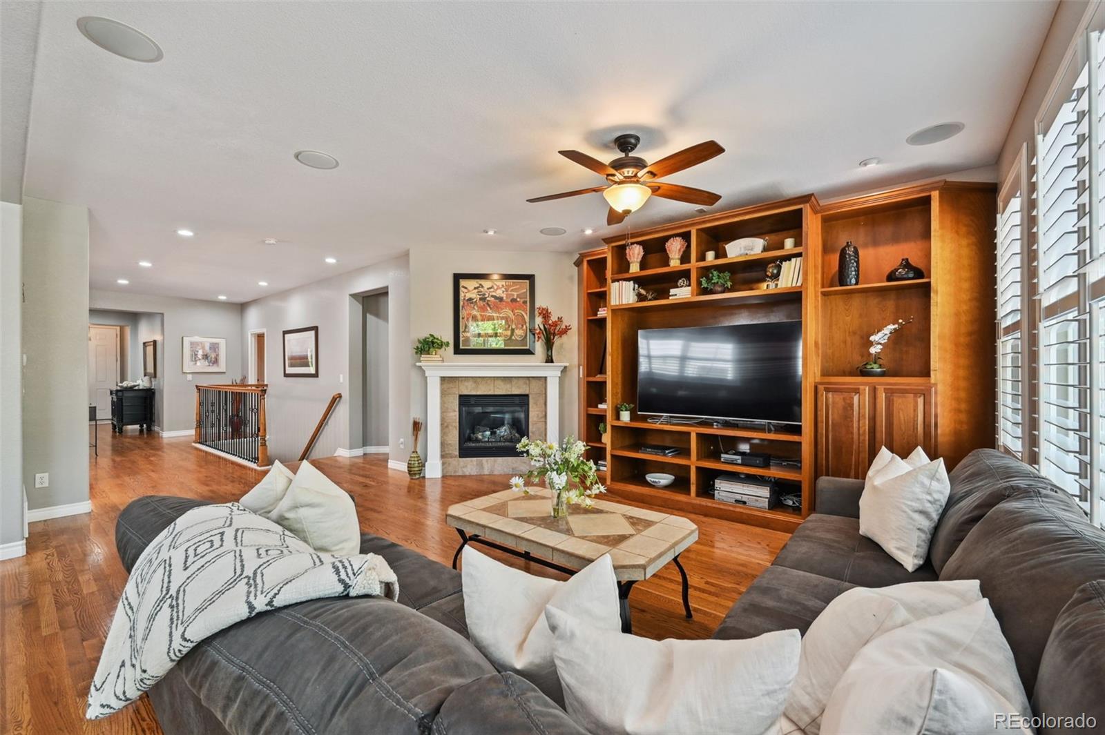 10987 Bluegate Way Highlands Ranch, CO 80130 - Photo 10 of 31 Gallery Image 10