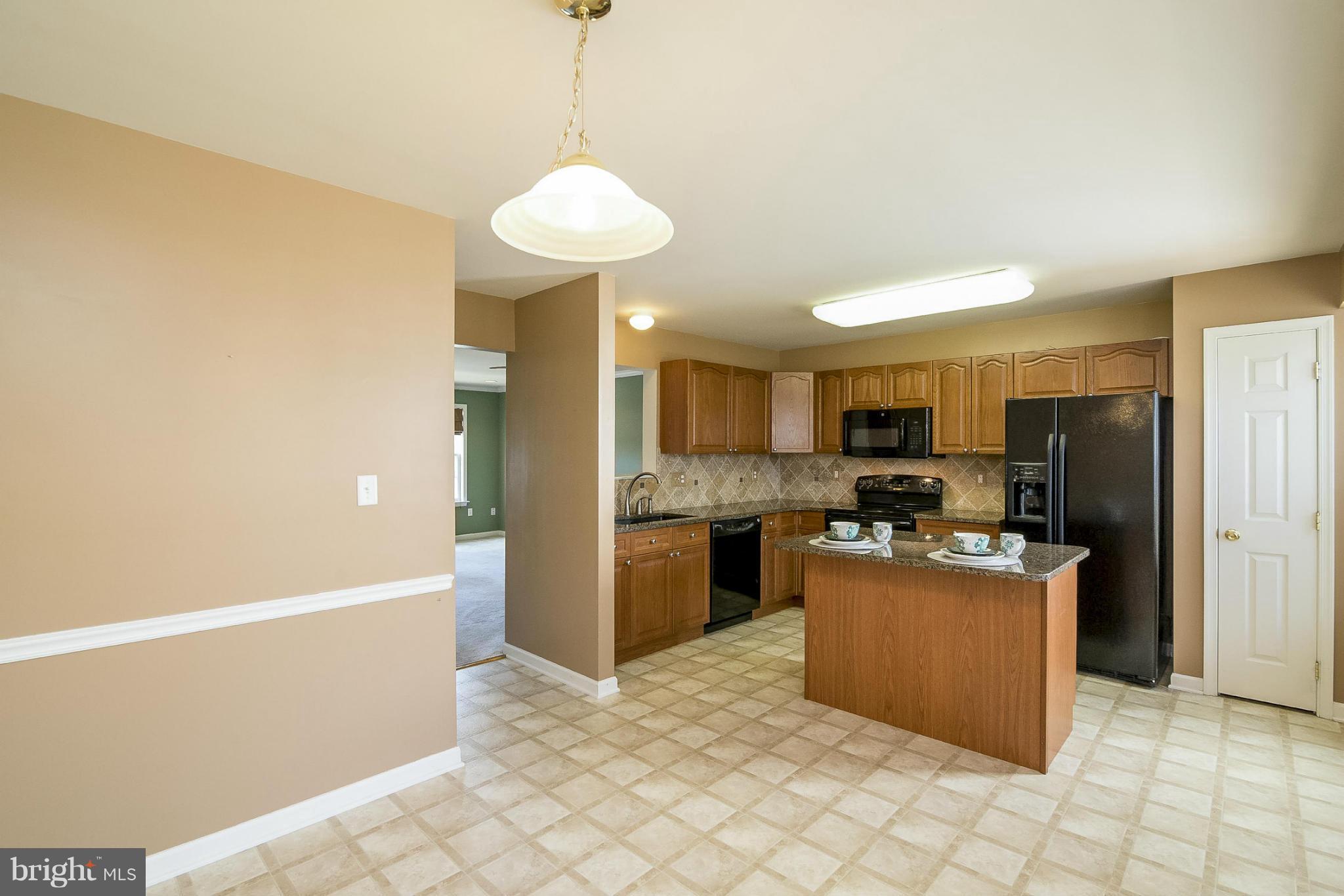 43 Dunmore Court Falling Waters, WV 25419 - Photo 4 of 30 Kitchen