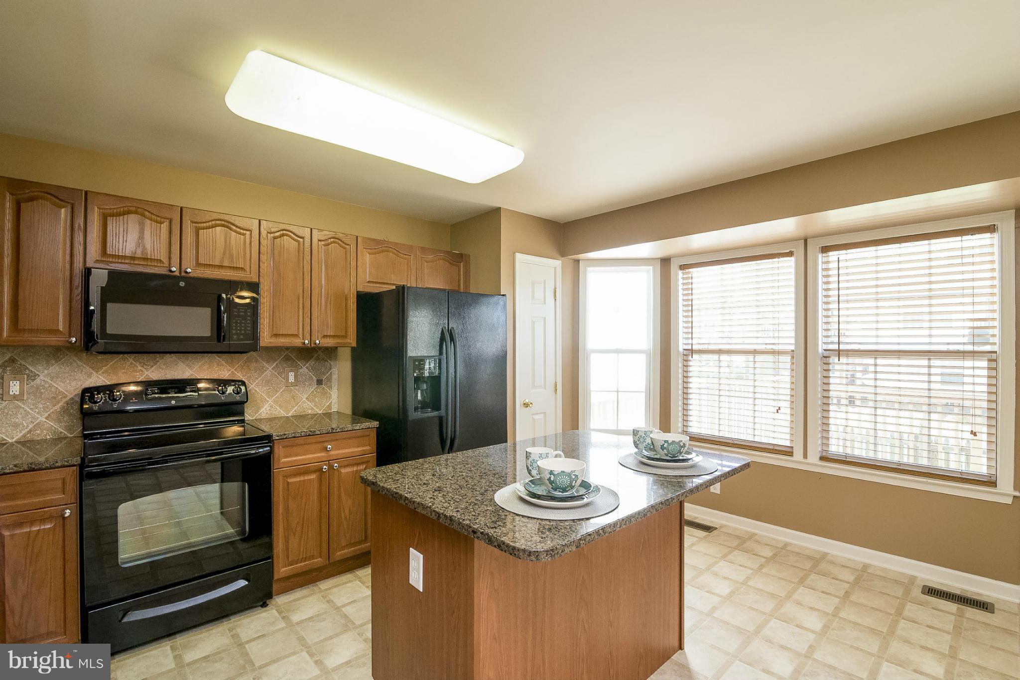 43 Dunmore Court Falling Waters, WV 25419 - Photo 5 of 30 Kitchen
