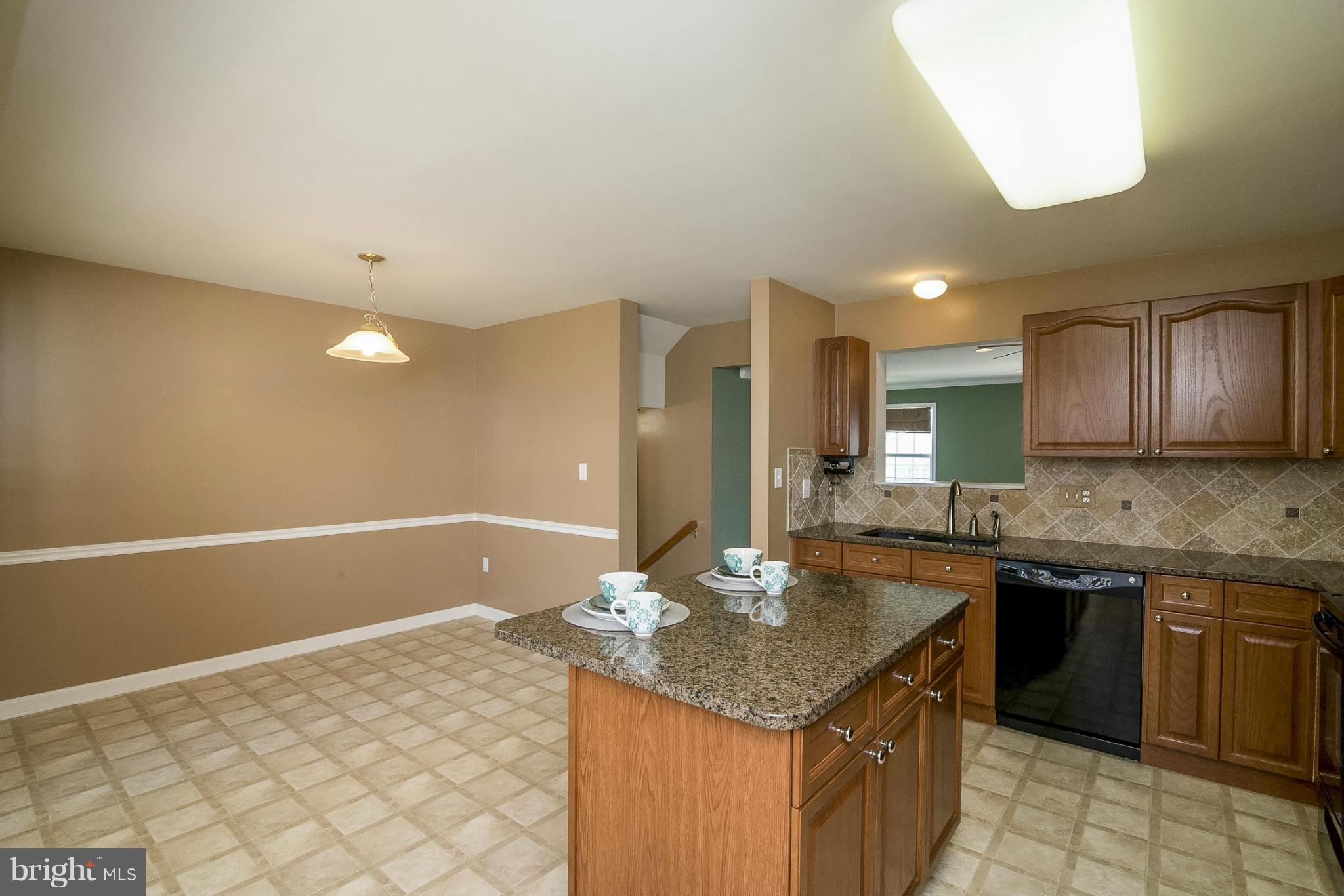 43 Dunmore Court Falling Waters, WV 25419 - Photo 8 of 30 Kitchen