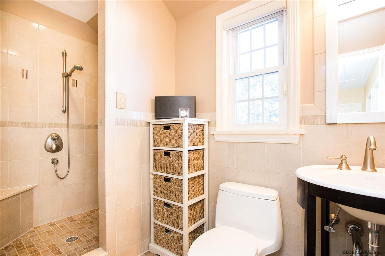 6 Clarendon Road Albany, NY 12203 - Photo 19 of 25 Photo 19