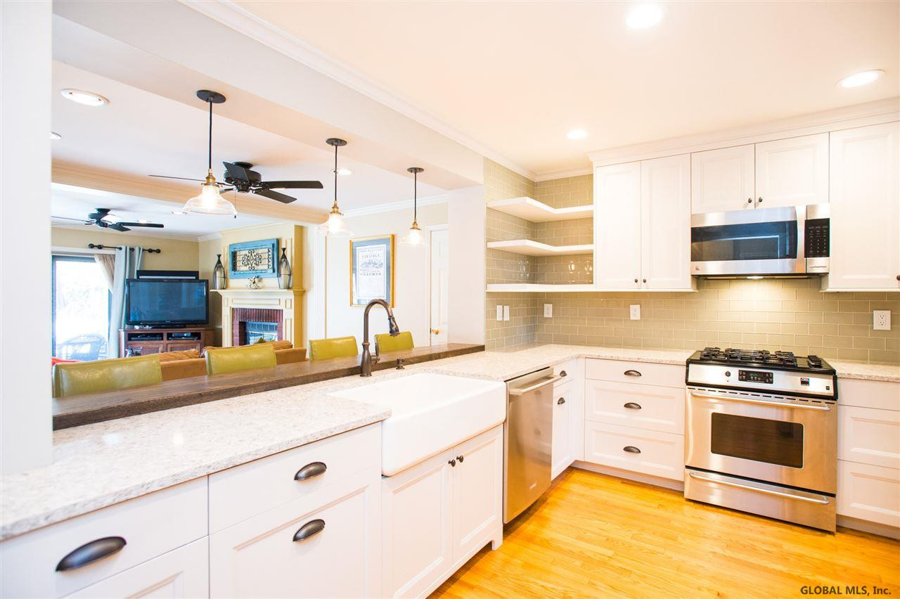 6 Clarendon Road Albany, NY 12203 - Photo 4 of 25 Photo 4
