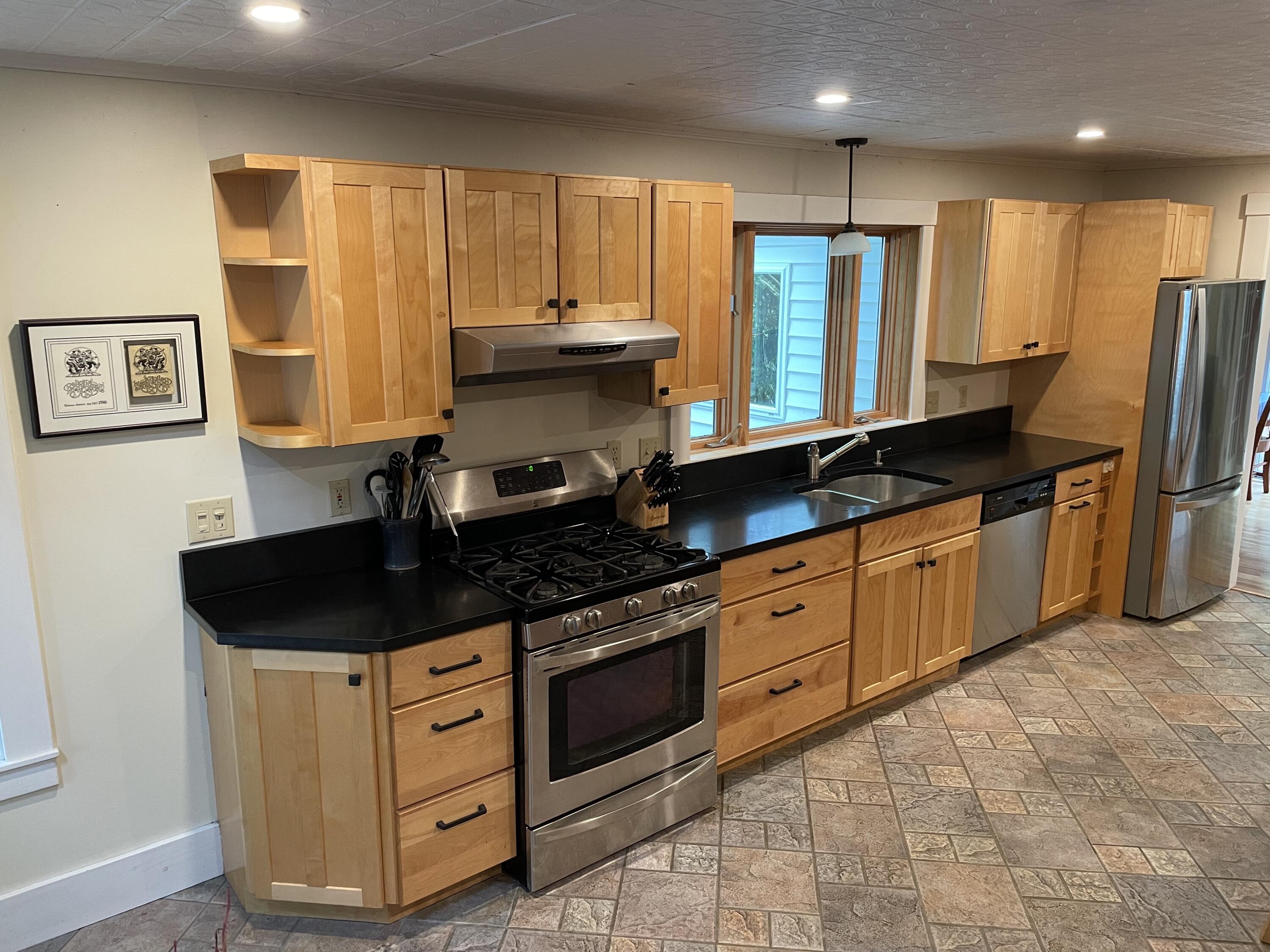 12 Riverview Street Bangor, ME 04401 - Photo 13 of 52 Kitchen