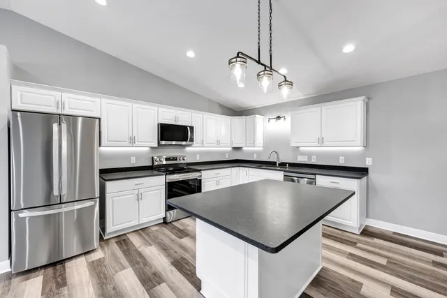 $315,000 | 2100 South 21st Street, Manitowoc, WI 54220