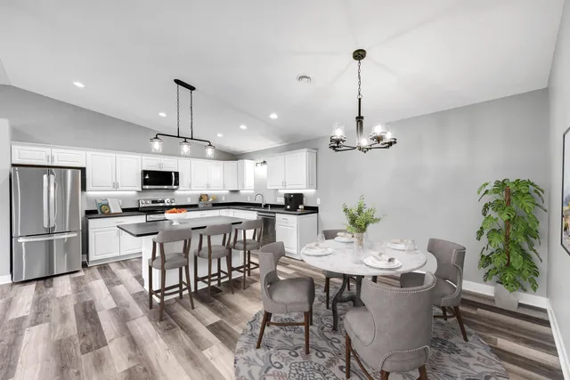 $315,000 | 2100 South 21st Street, Manitowoc, WI 54220