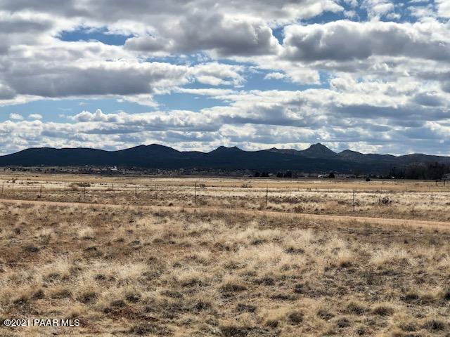 24655 North Stump Road Paulden, AZ 86334 - Photo 5 of 5
