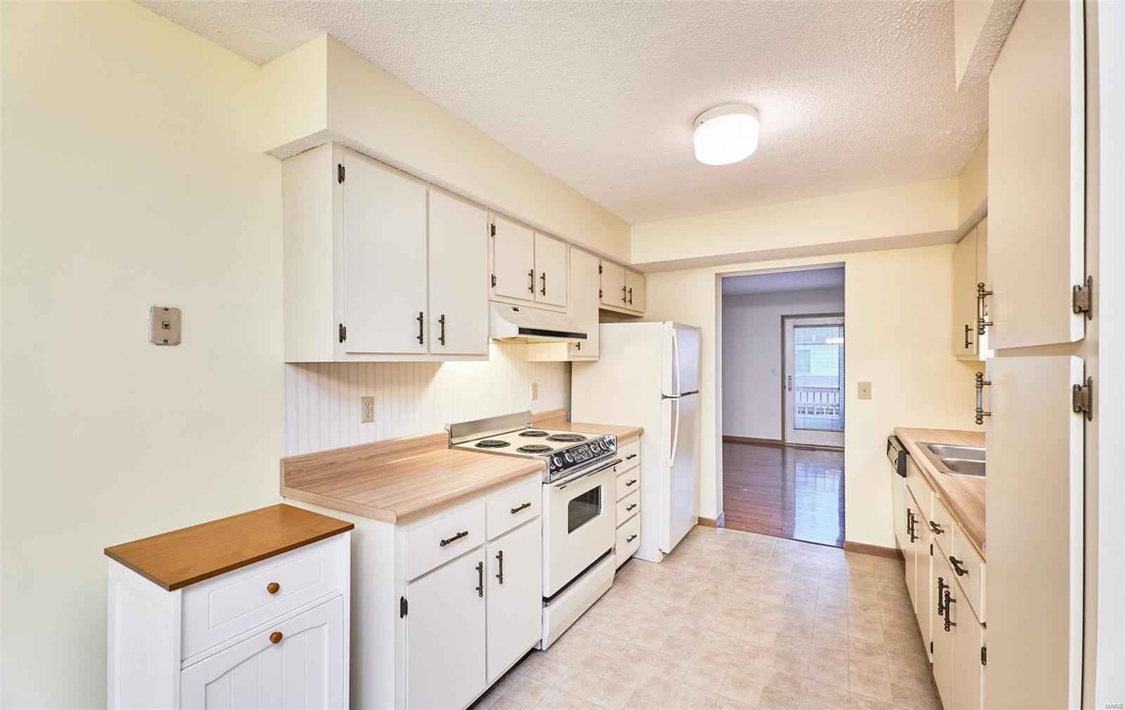 63 Spring Song Court, Unit D St. Peters, MO 63376 - Photo 11 of 24