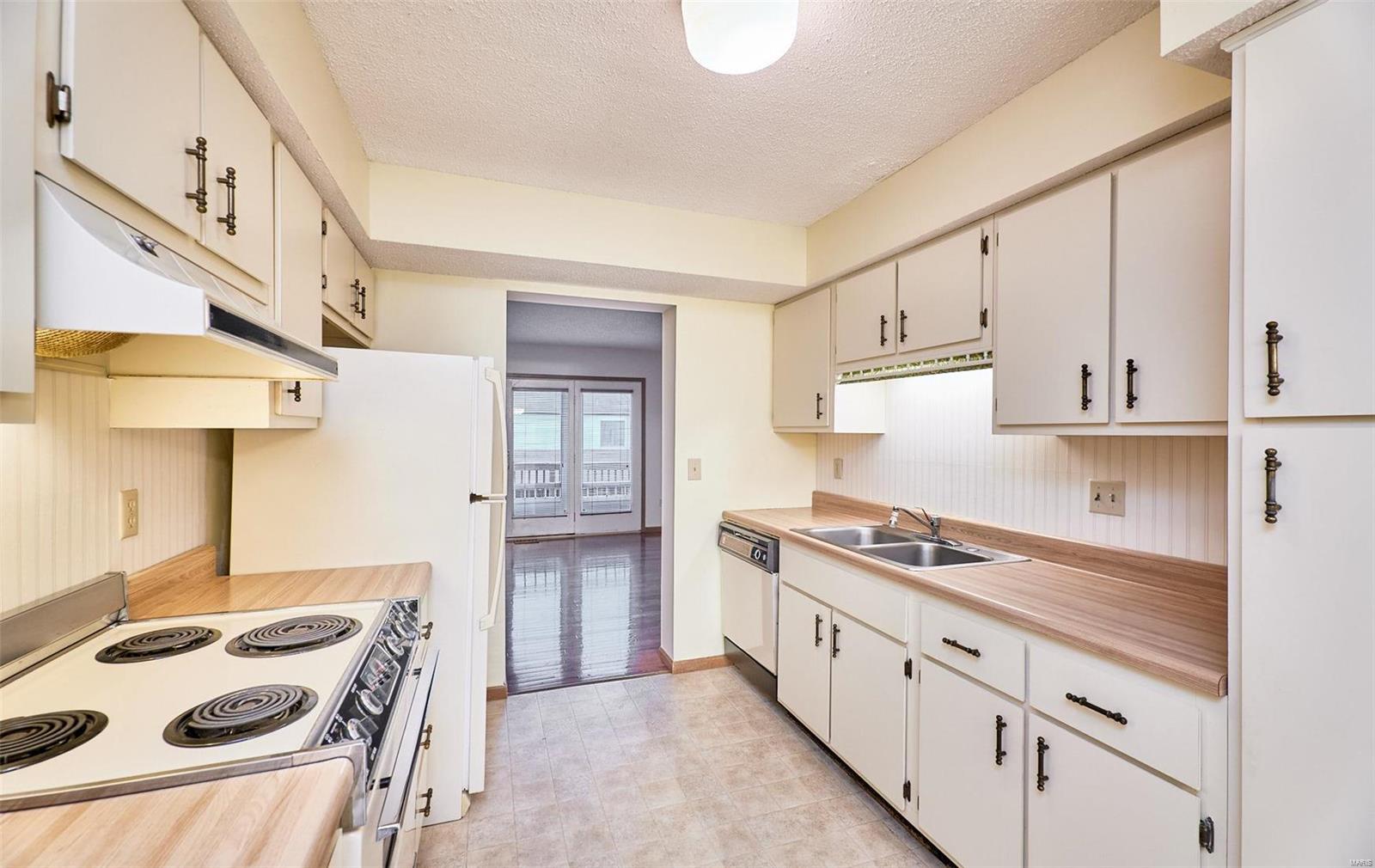 63 Spring Song Court, Unit D St. Peters, MO 63376 - Photo 12 of 24