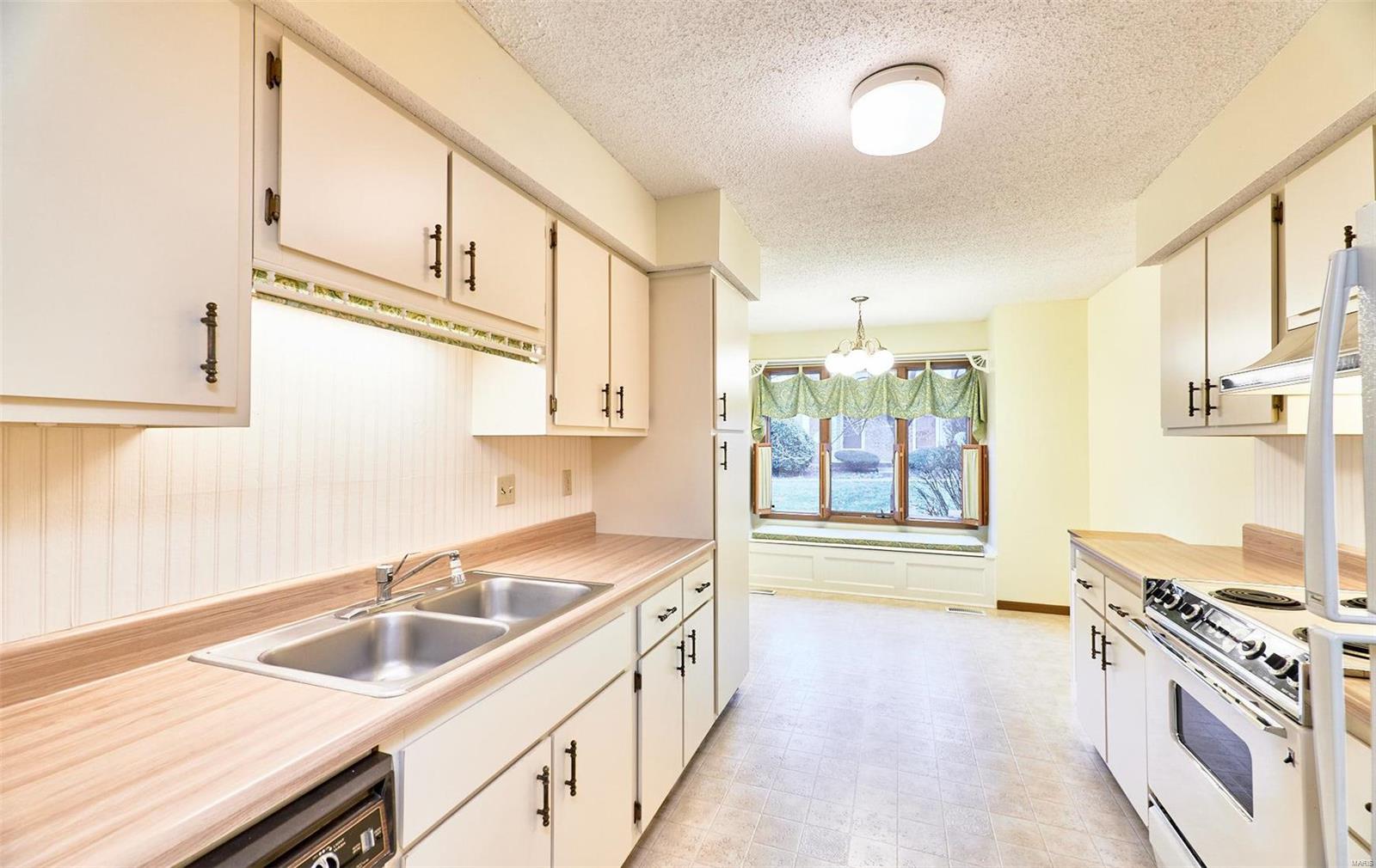 63 Spring Song Court, Unit D St. Peters, MO 63376 - Photo 13 of 24