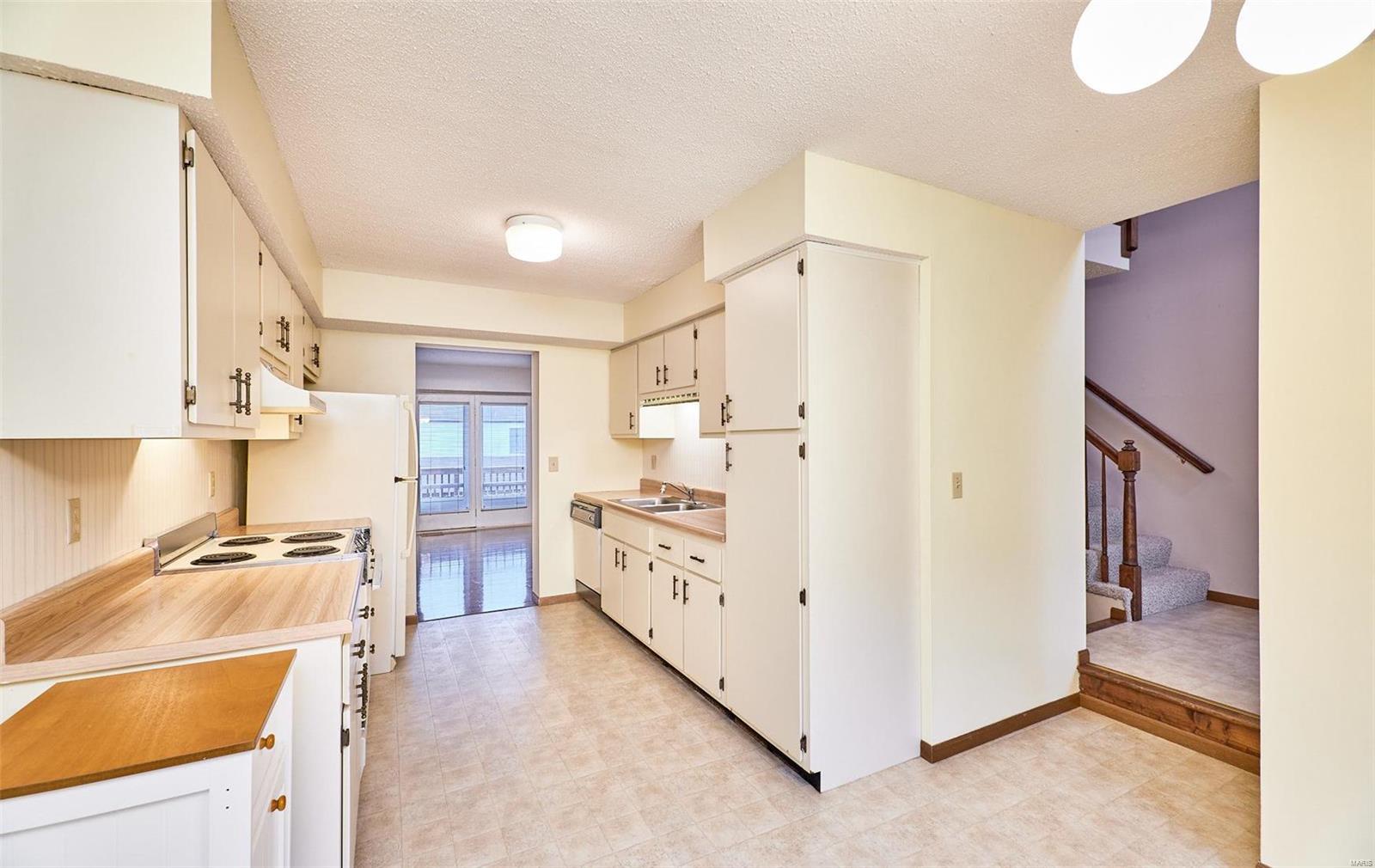 63 Spring Song Court, Unit D St. Peters, MO 63376 - Photo 10 of 24