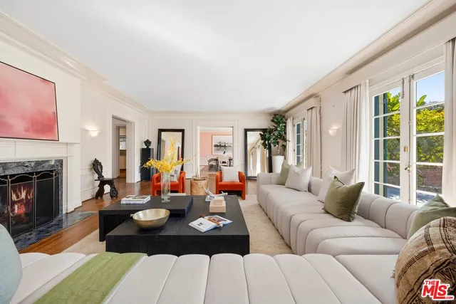 $30,000 | 2003 La Brea Terrace, Los Angeles, CA 90046