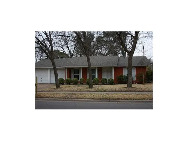 $2,225 | 3020 Norwood Lane, Arlington, TX 76013