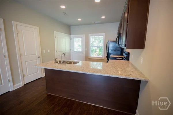 $1,300 | 232 Epps Bridge Road, Unit 13H, Athens, GA 30606