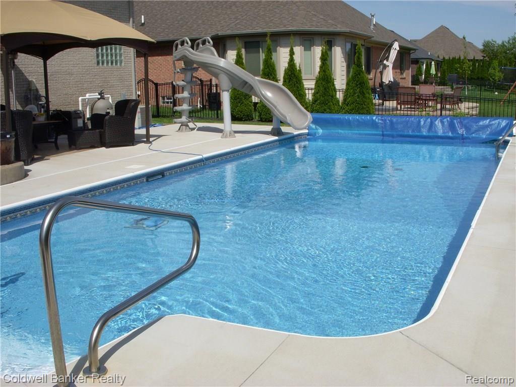 21418 Raintree Drive Macomb, MI 48044 - Photo 18 of 21 Raintree Swimming Pool.jpg
