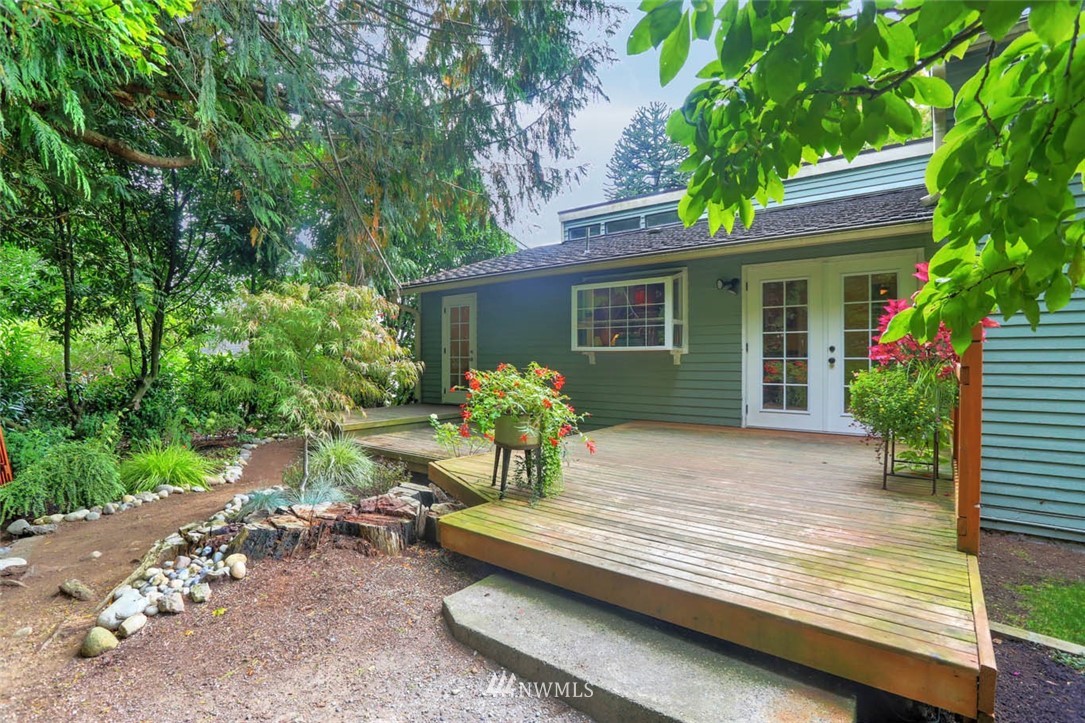 15764 Southeast 166th Place Renton, WA 98058 - Photo 2 of 30