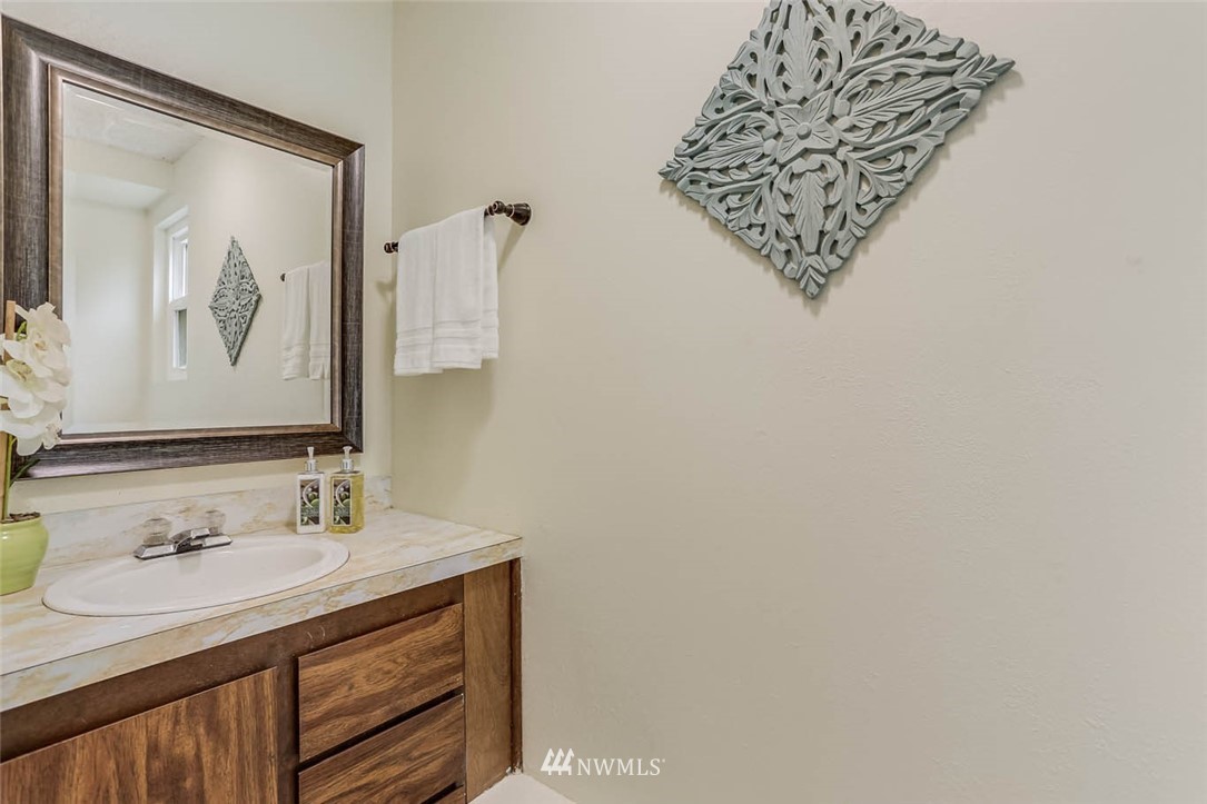 15764 Southeast 166th Place Renton, WA 98058 - Photo 17 of 30