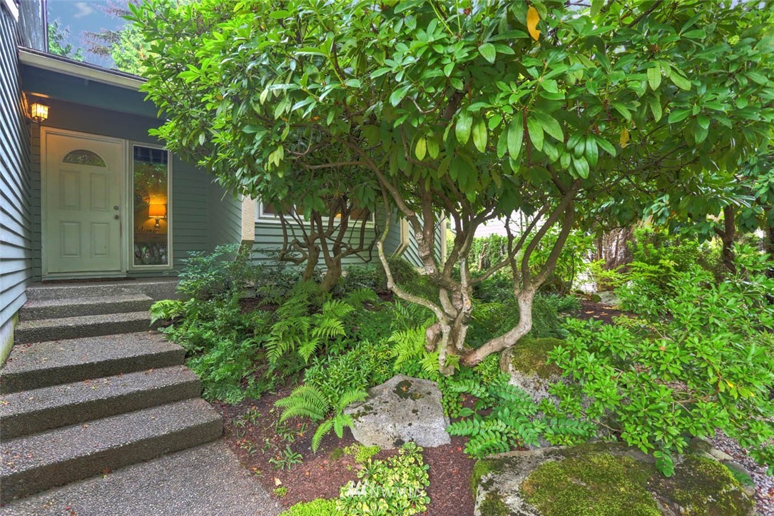 15764 Southeast 166th Place Renton, WA 98058 - Photo 4 of 30