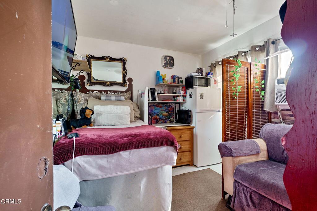 155 East 7th Street Oxnard, CA 93030 - Photo 11 of 25 155_E_Seventh-21