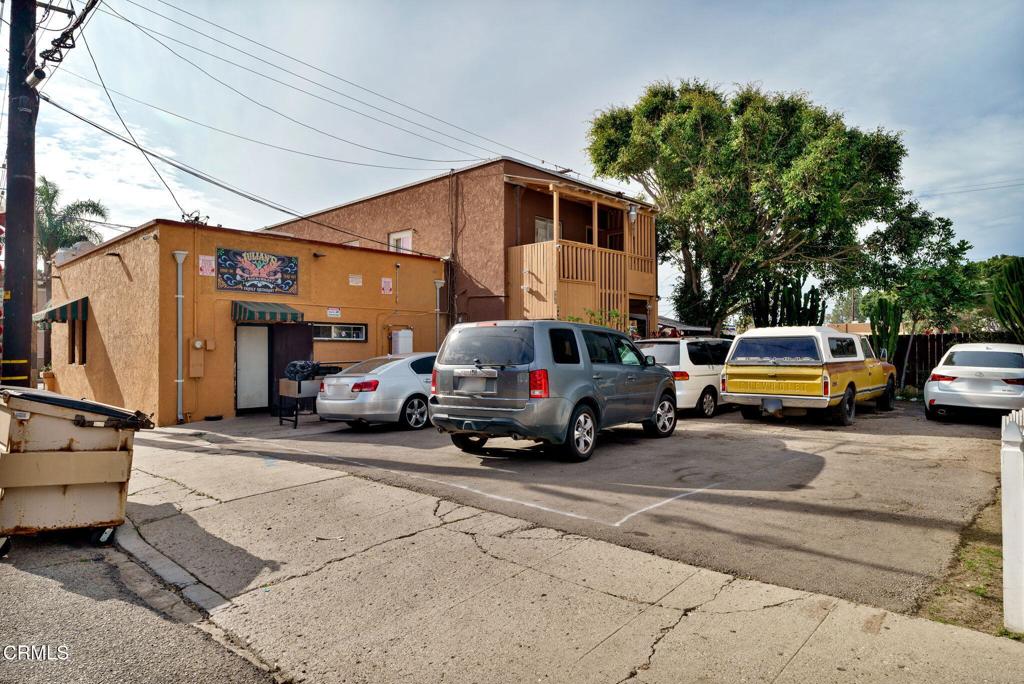 155 East 7th Street Oxnard, CA 93030 - Photo 15 of 25 155_E_Seventh-5