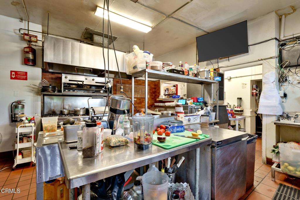 155 East 7th Street Oxnard, CA 93030 - Photo 20 of 25 155_E_Seventh-19