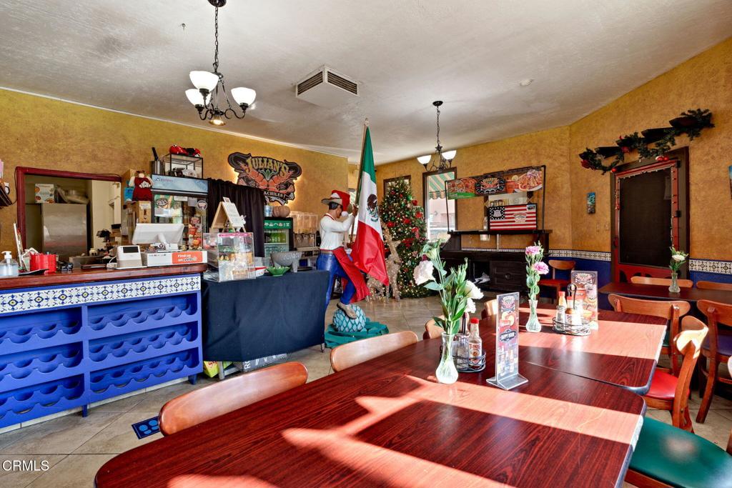 155 East 7th Street Oxnard, CA 93030 - Photo 8 of 25 155_E_Seventh-13