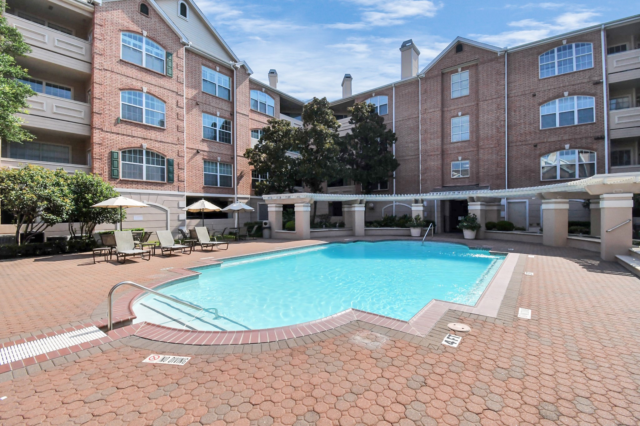 2111 Welch Street, Unit A211 Houston, TX 77019 - Photo 32 of 35