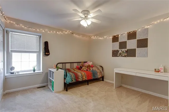 $449,900 | 564 Woodlyn Crossing, Ballwin, MO 63021