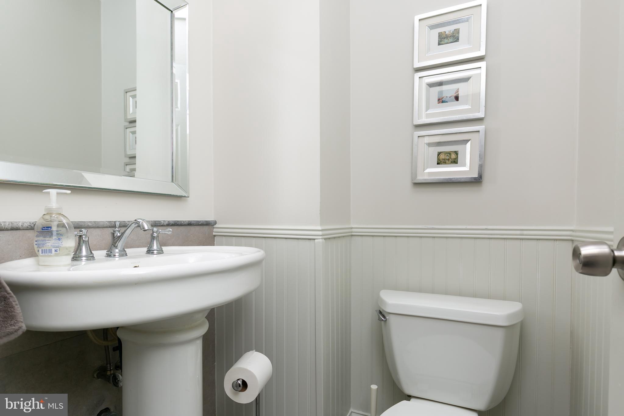 220 Paddock Way Delran, NJ 08075 - Photo 15 of 27 Half bath