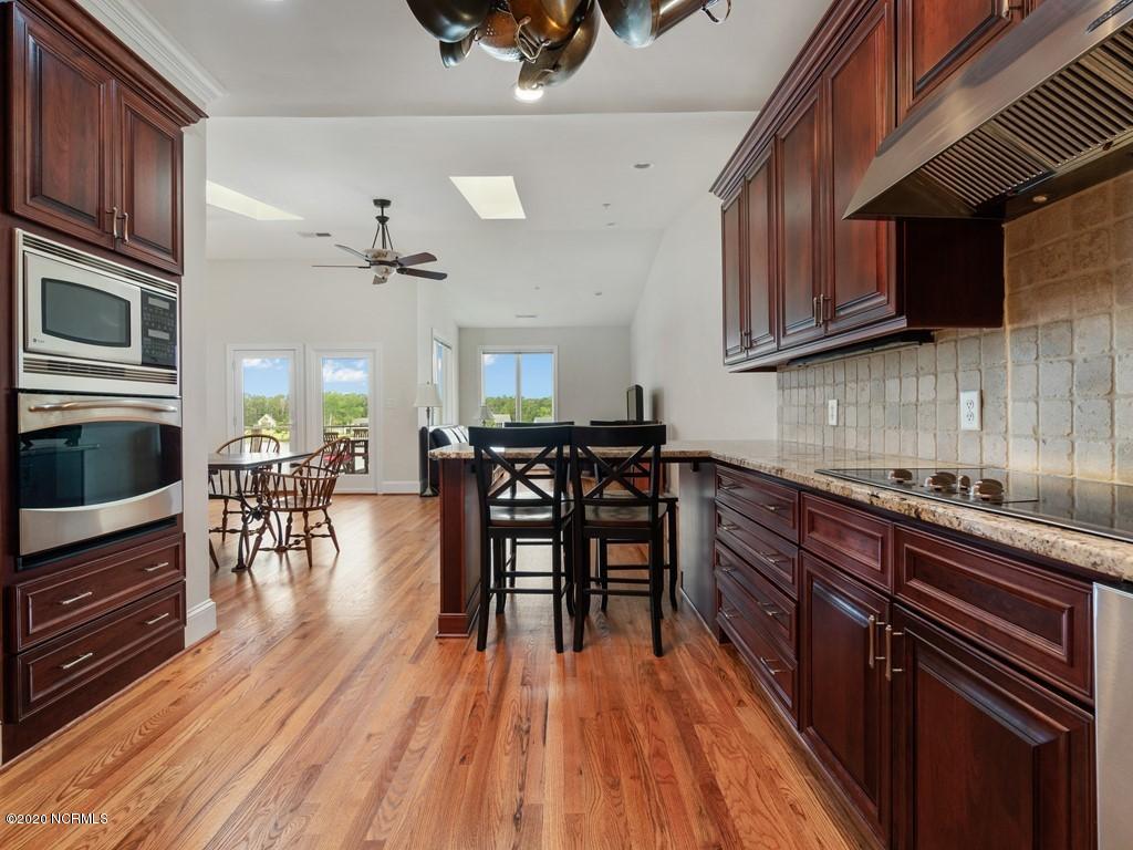 236 Blackwell Point Loop Road, Unit 2 Oriental, NC 28571 - Photo 15 of 42 014_Kitchen