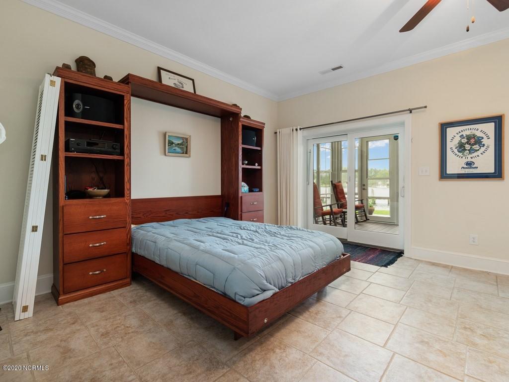 236 Blackwell Point Loop Road, Unit 2 Oriental, NC 28571 - Photo 26 of 42 025_Murphy Bed
