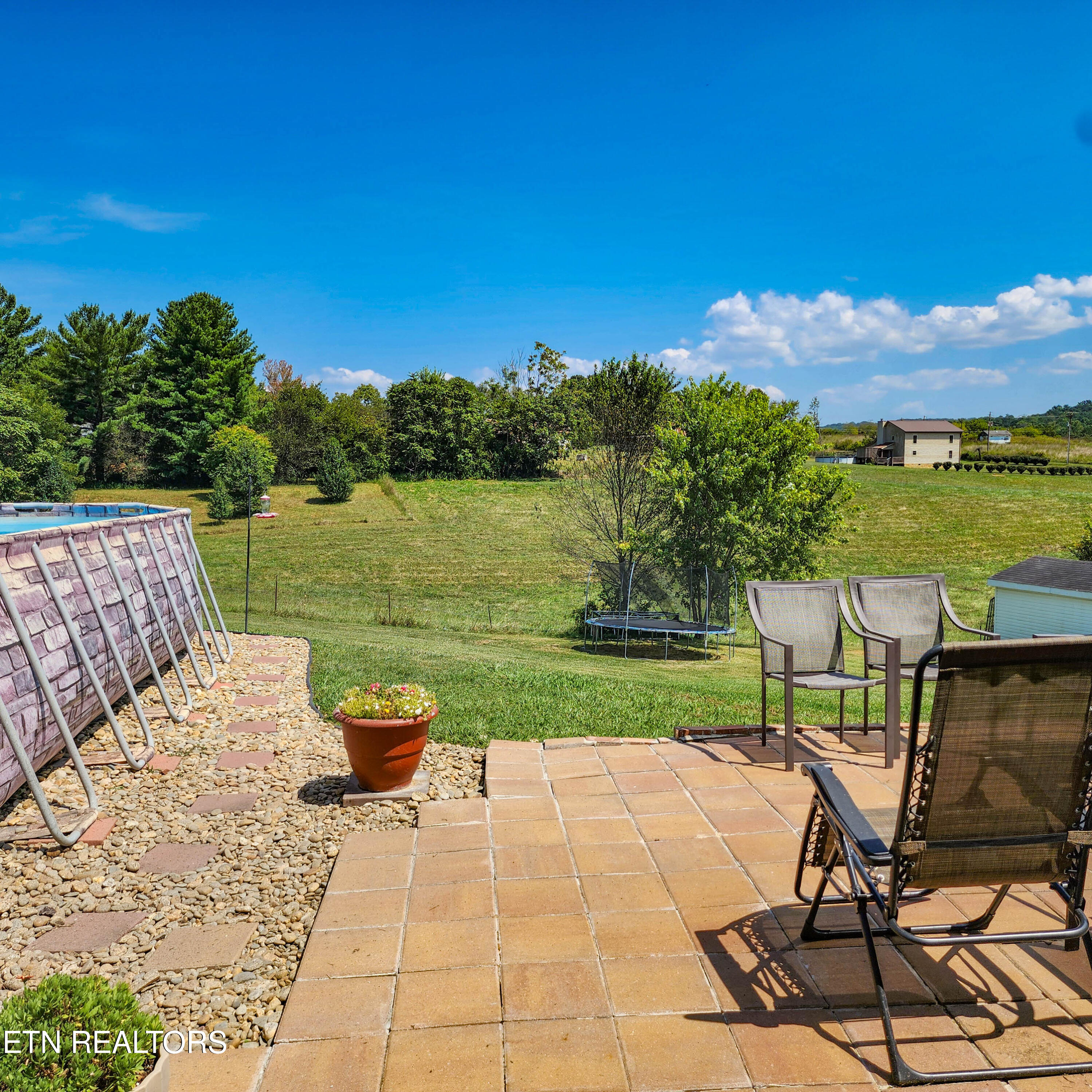 652 Noes Chapel Road Morristown, TN 37814 - Photo 29 of 33 noes chapel back yard