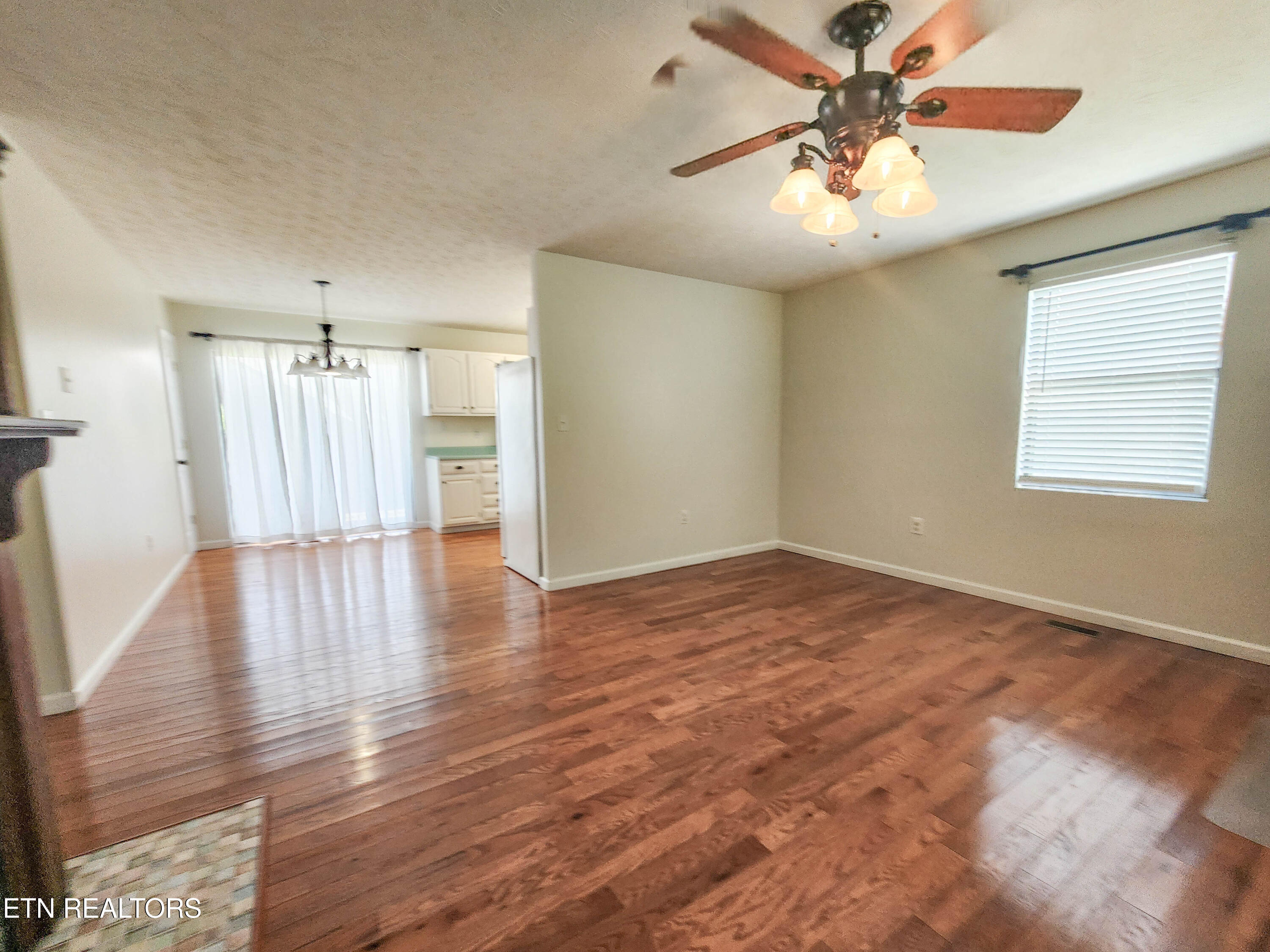 652 Noes Chapel Road Morristown, TN 37814 - Photo 7 of 33 noes chapel new livingrm